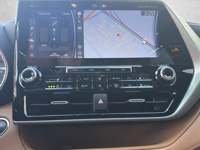 Used 2022 Toyota Highlander Platinum AWD/4WD image 19