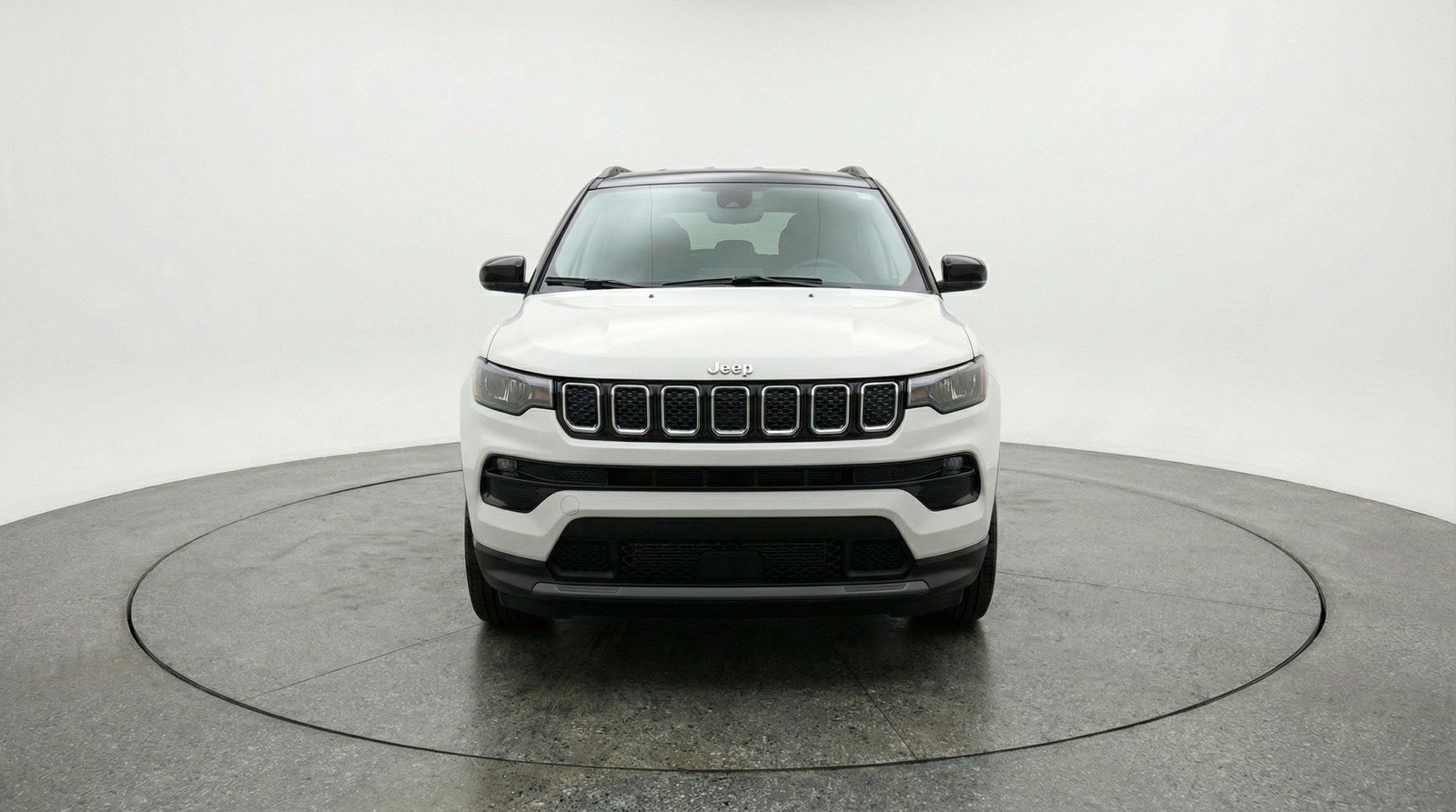 Used 2025 Jeep Compass Limited AWD/4WD image 2
