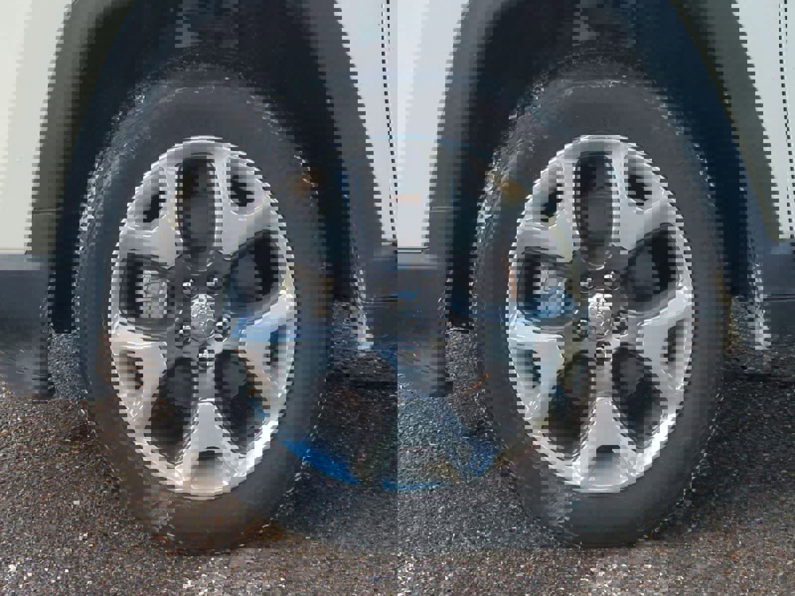 Used 2021 Jeep Compass Limited image 14