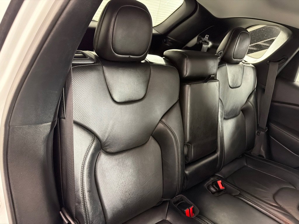 Used 2023 Jeep Cherokee Altitude Lux image 23