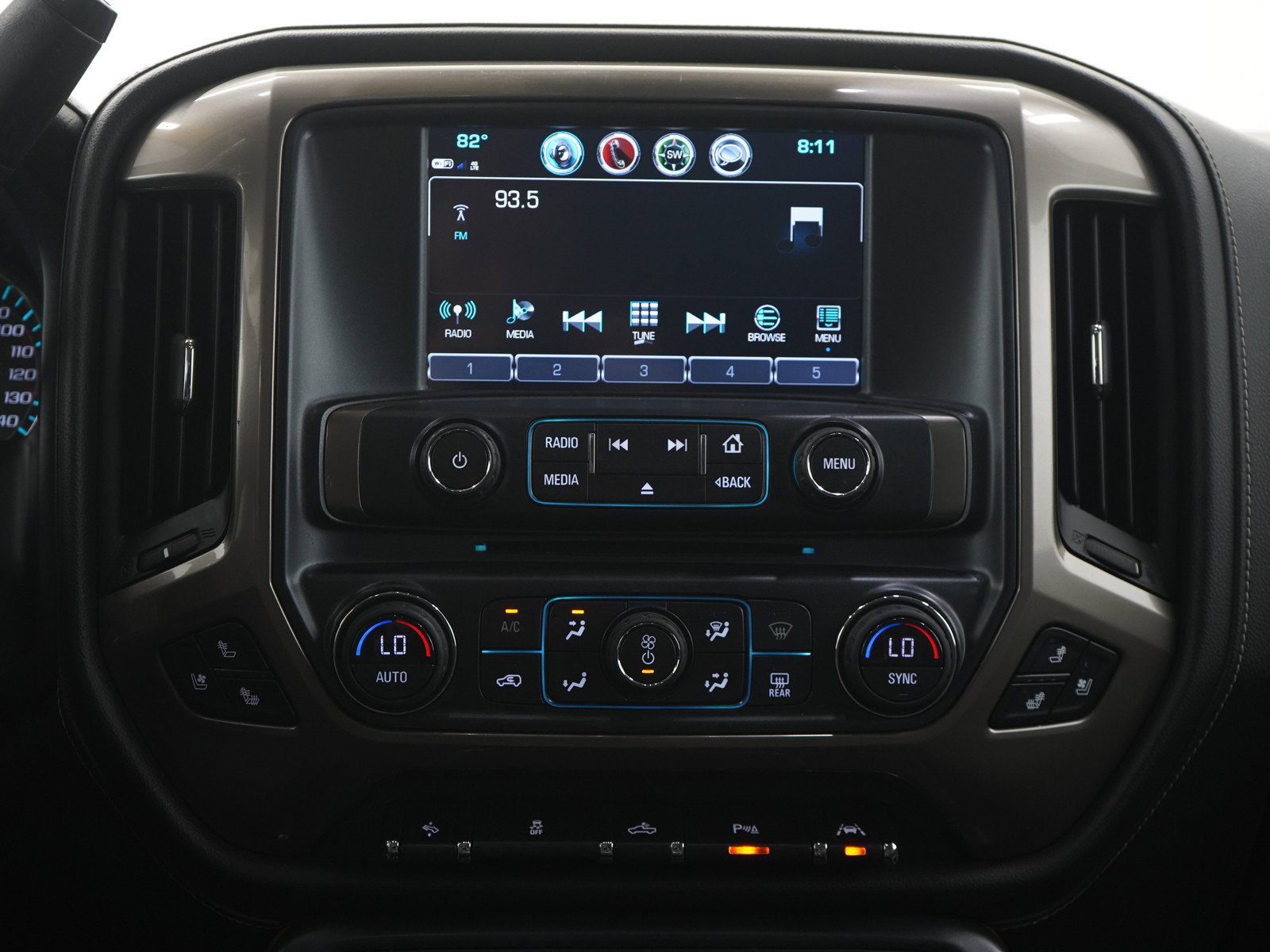Used 2018 Chevrolet Silverado 1500 High Country AWD/4WD image 18