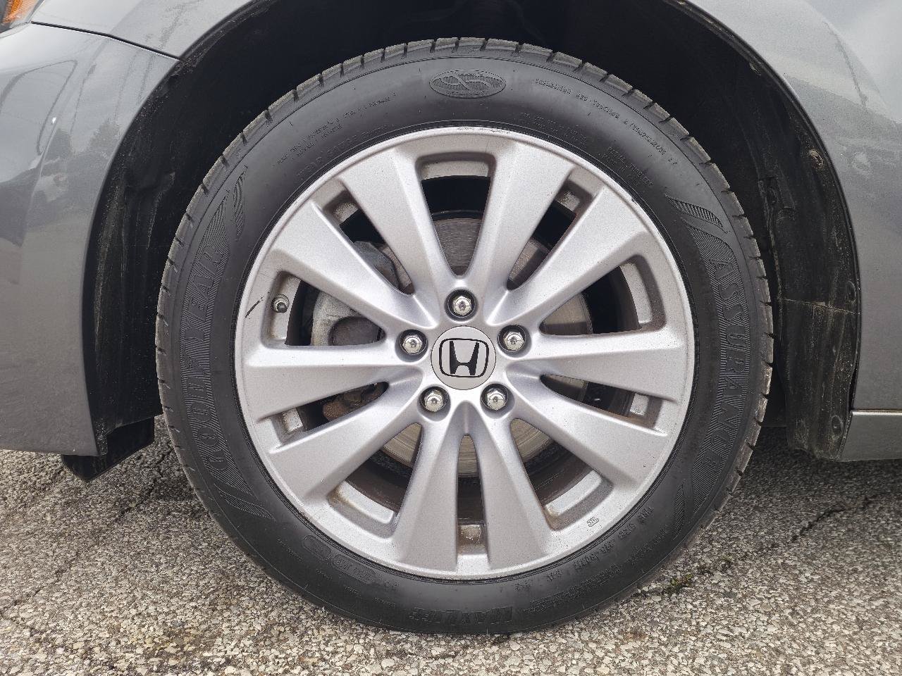 Used 2011 Honda Accord EX-L image 9