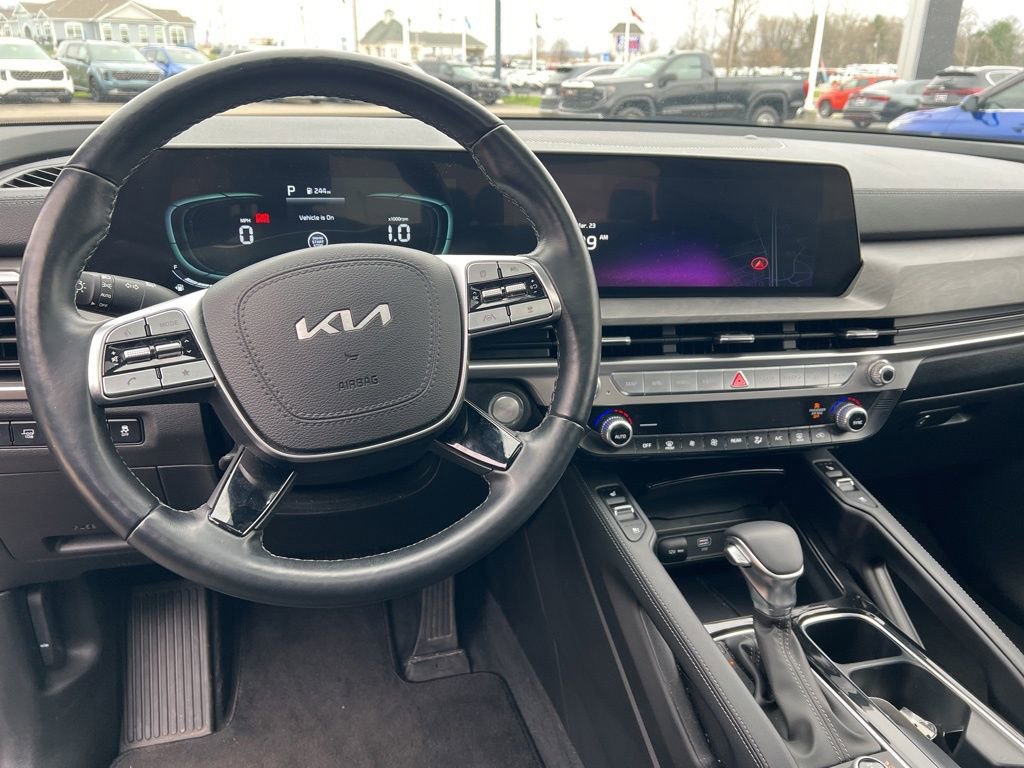 Used 2024 Kia Telluride EX X-Line image 11