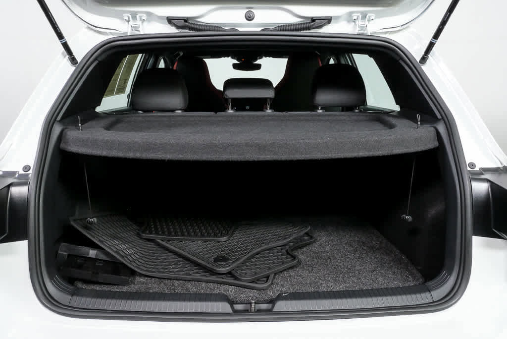 Used 2023 Volkswagen GTI SE image 33