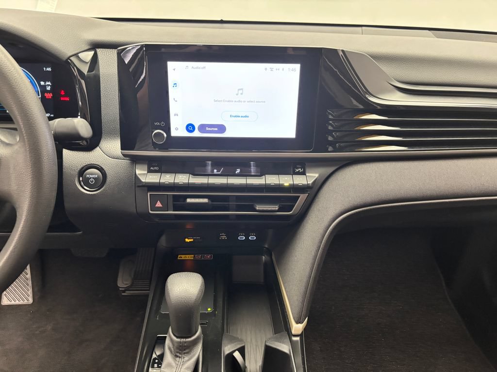 Used 2025 Toyota Camry LE FWD image 28