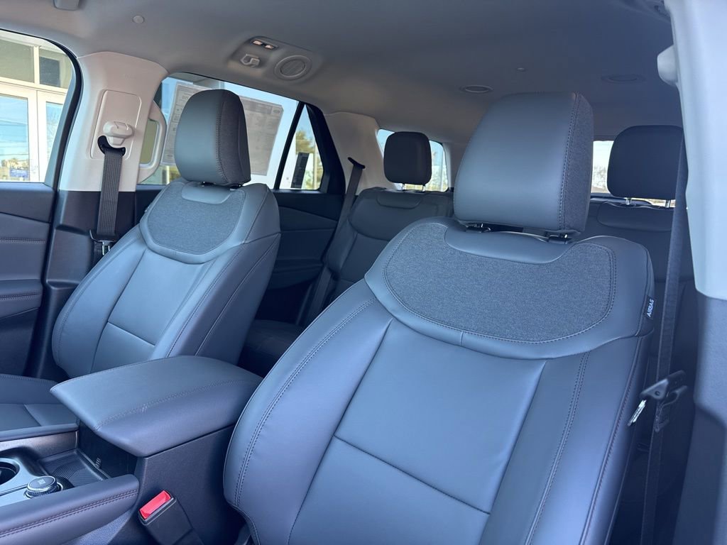 New 2026 Ford Explorer Active w/ Active Comfort Package image 12