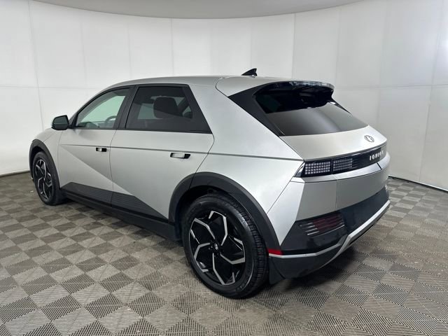 Used 2024 Hyundai Ioniq 5 SEL image 5