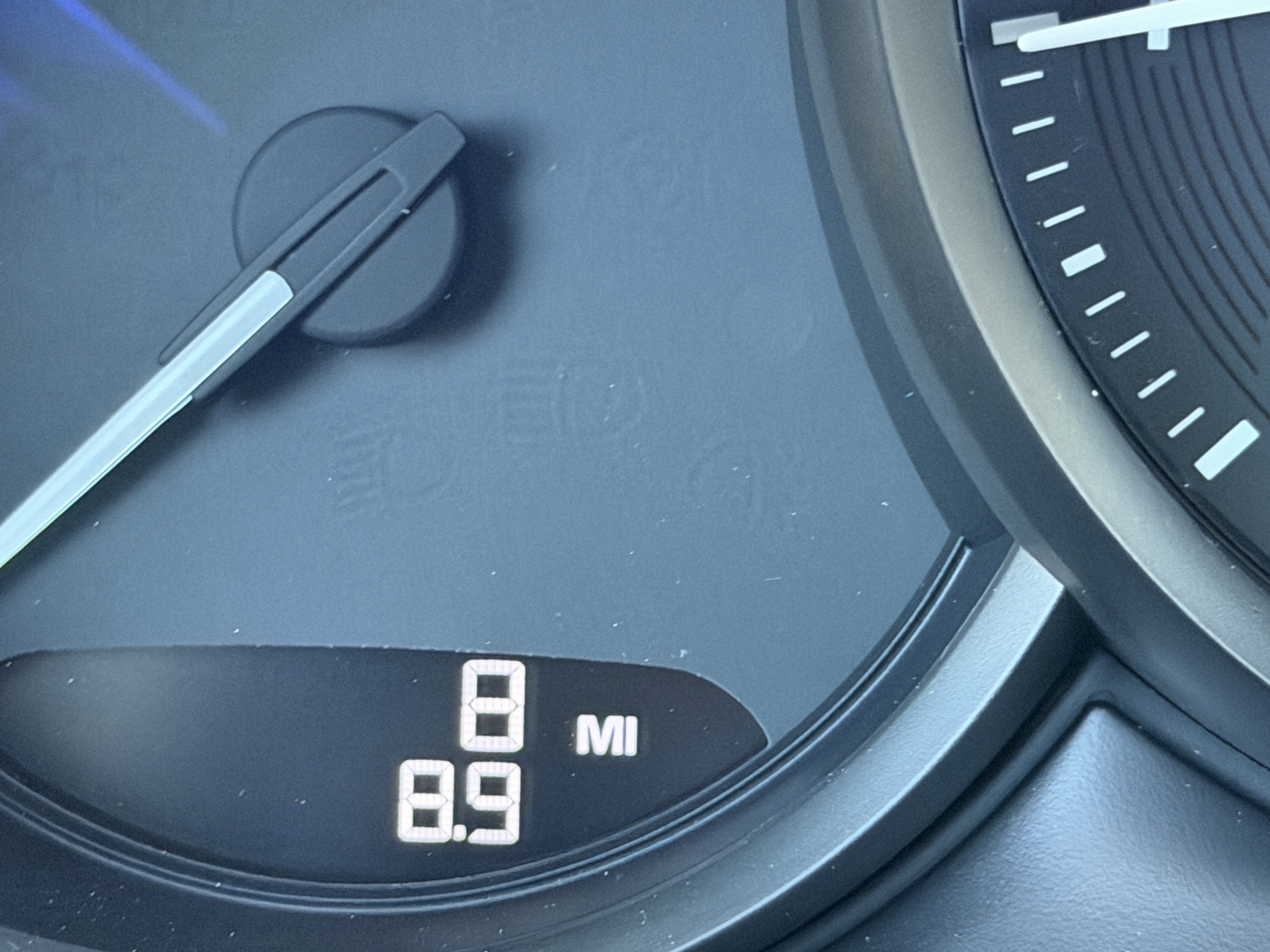 New 2026 Porsche Macan AWD/4WD image 38