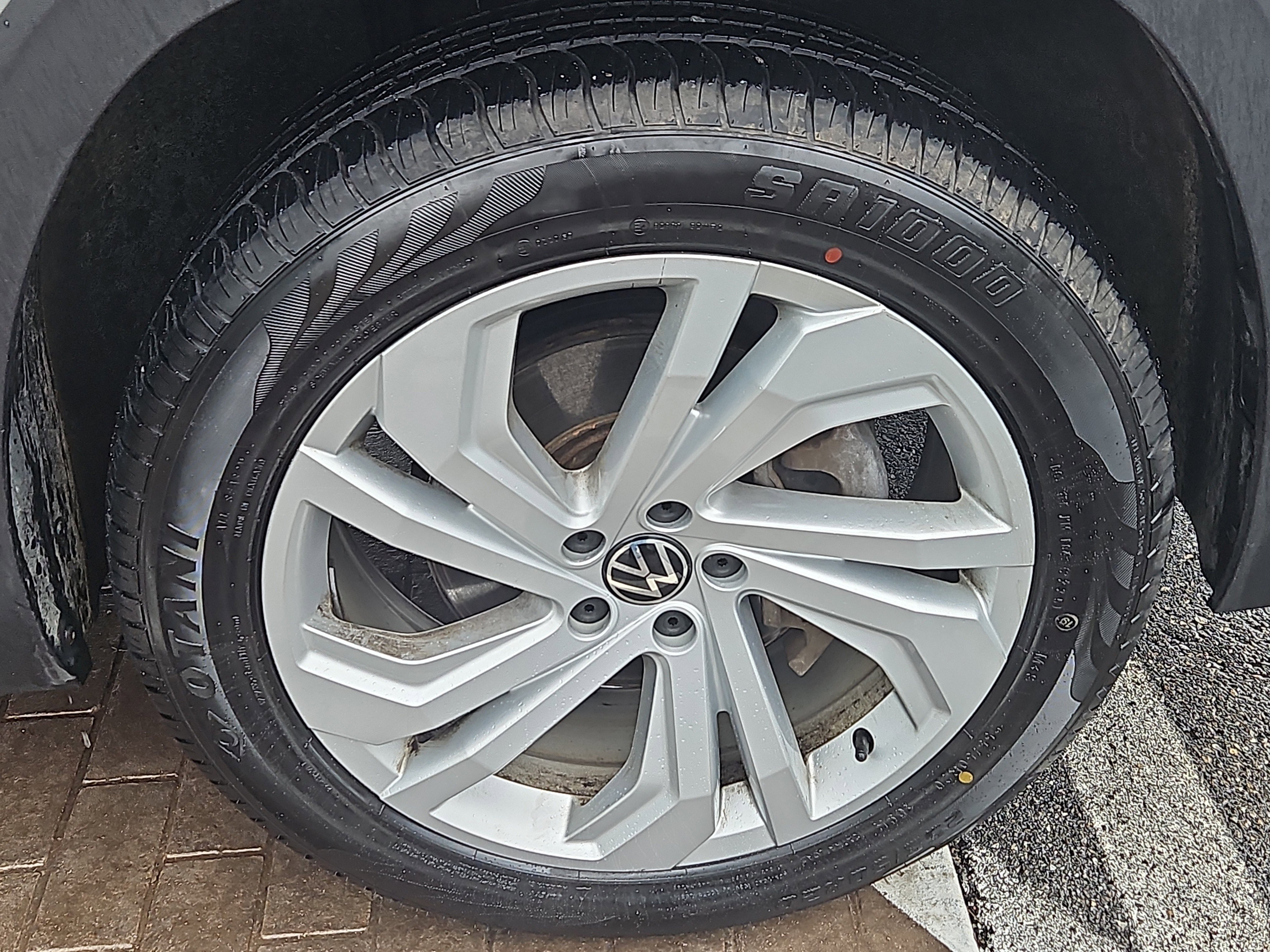 Used 2022 Volkswagen Atlas SE image 29