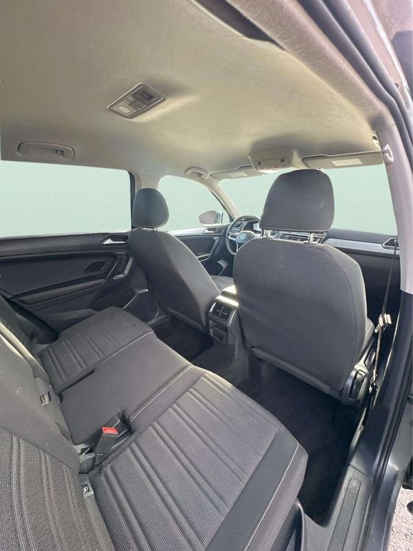 Used 2024 Volkswagen Tiguan S image 9