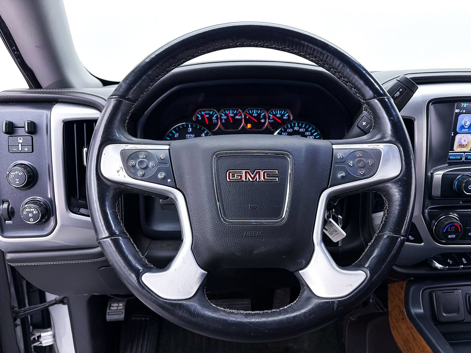 Used 2018 GMC Sierra 1500 SLT AWD/4WD image 24