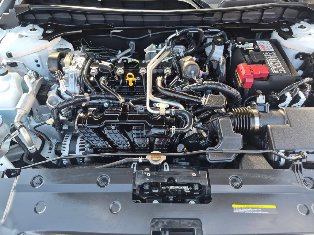 Used 2025 Nissan Altima 2.5 SV FWD image 31