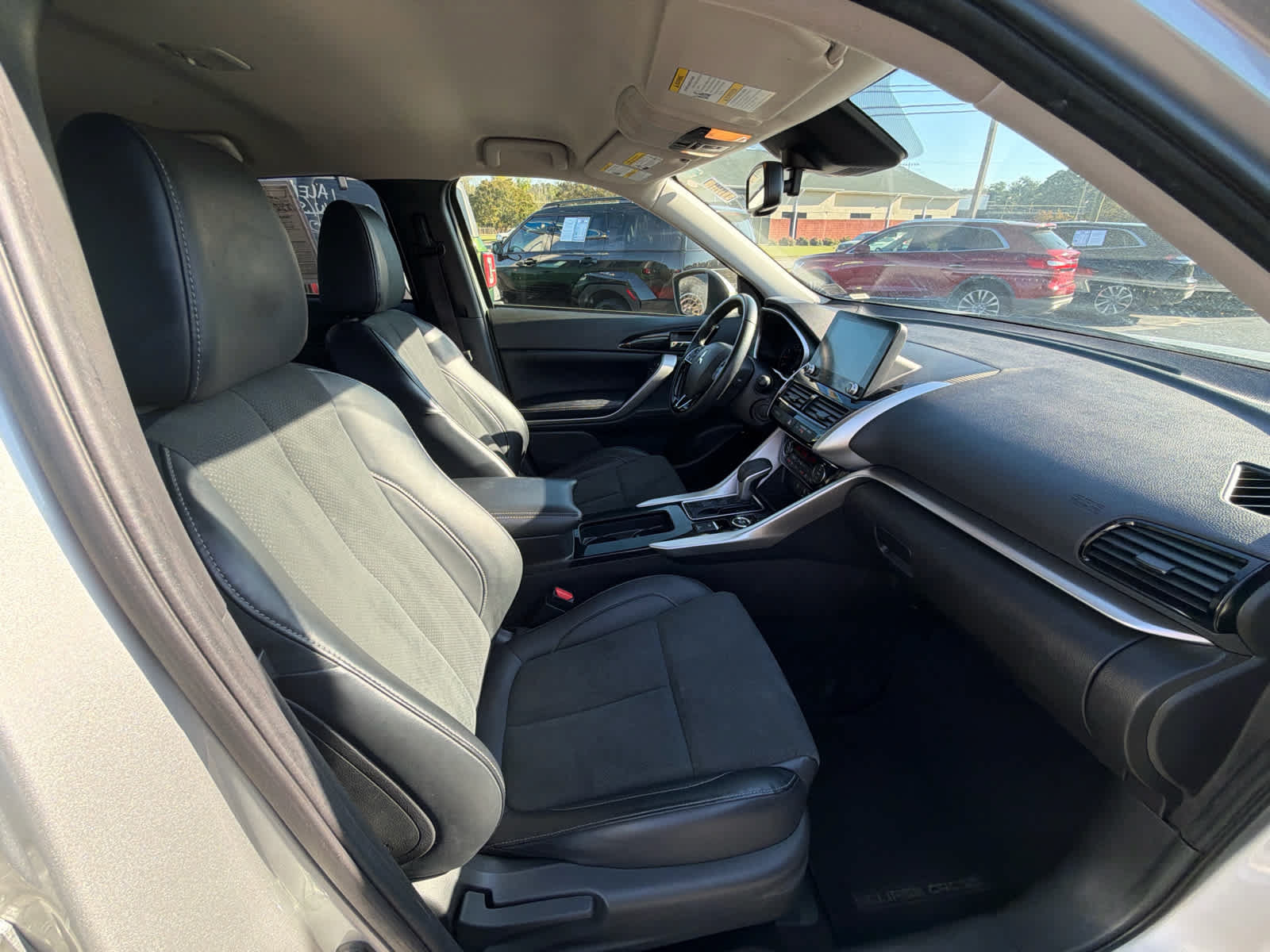 Used 2025 Mitsubishi Eclipse Cross SE AWD/4WD image 9
