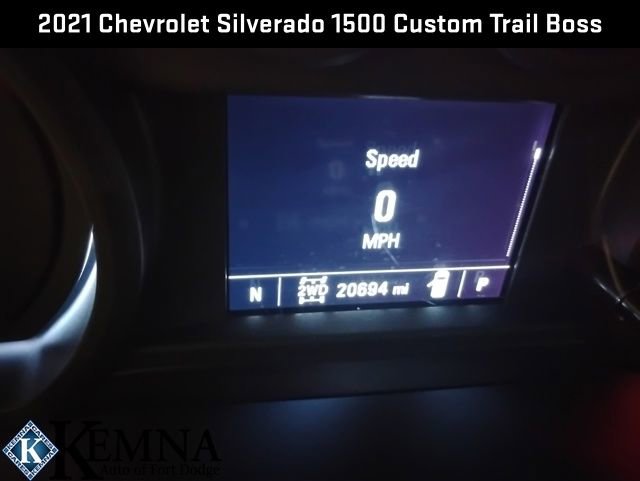 Used 2021 Chevrolet Silverado 1500 Custom Trail Boss image 18