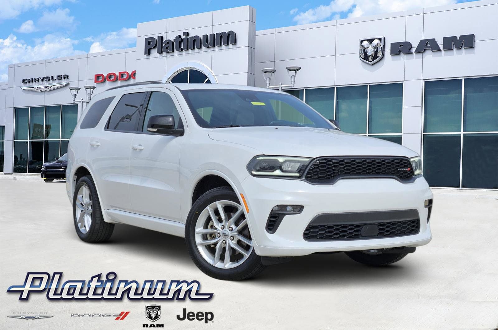 Used 2023 Dodge Durango GT image 1