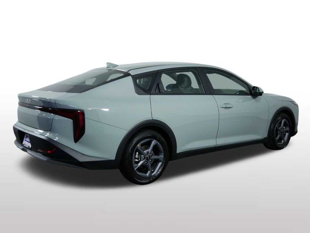Certified 2025 Kia K4 FWD image 10