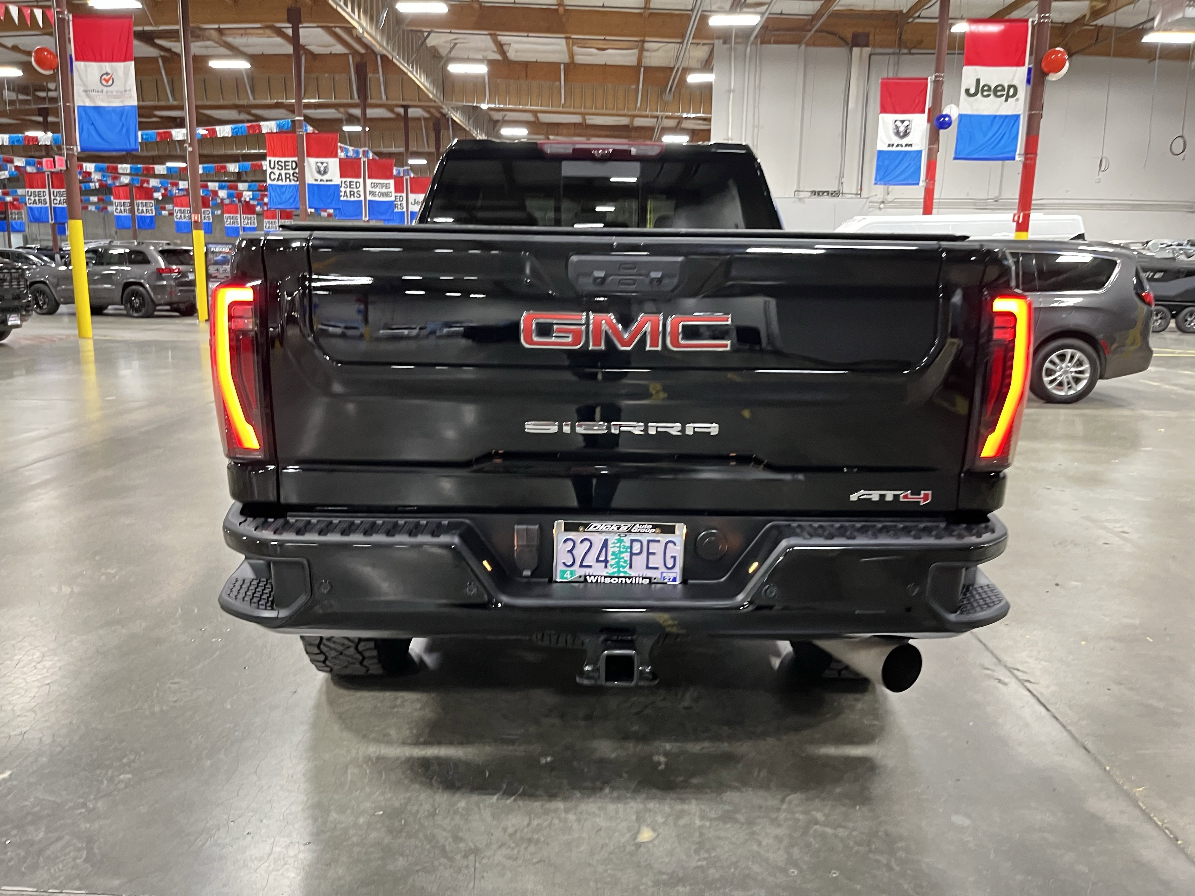 Used 2024 GMC Sierra 3500 AT4 w/ AT4 Premium Plus Package image 4