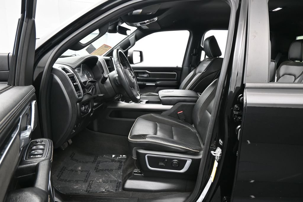Used 2023 RAM 1500 Laramie RWD image 11