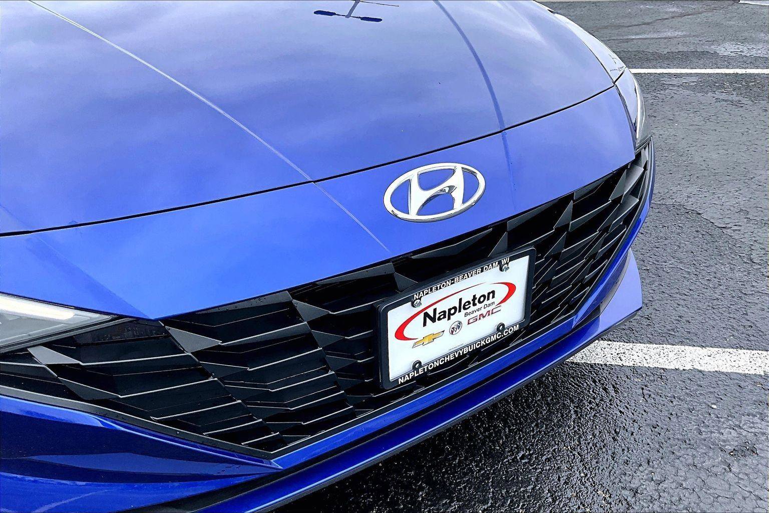 Used 2022 Hyundai Elantra SEL FWD image 28