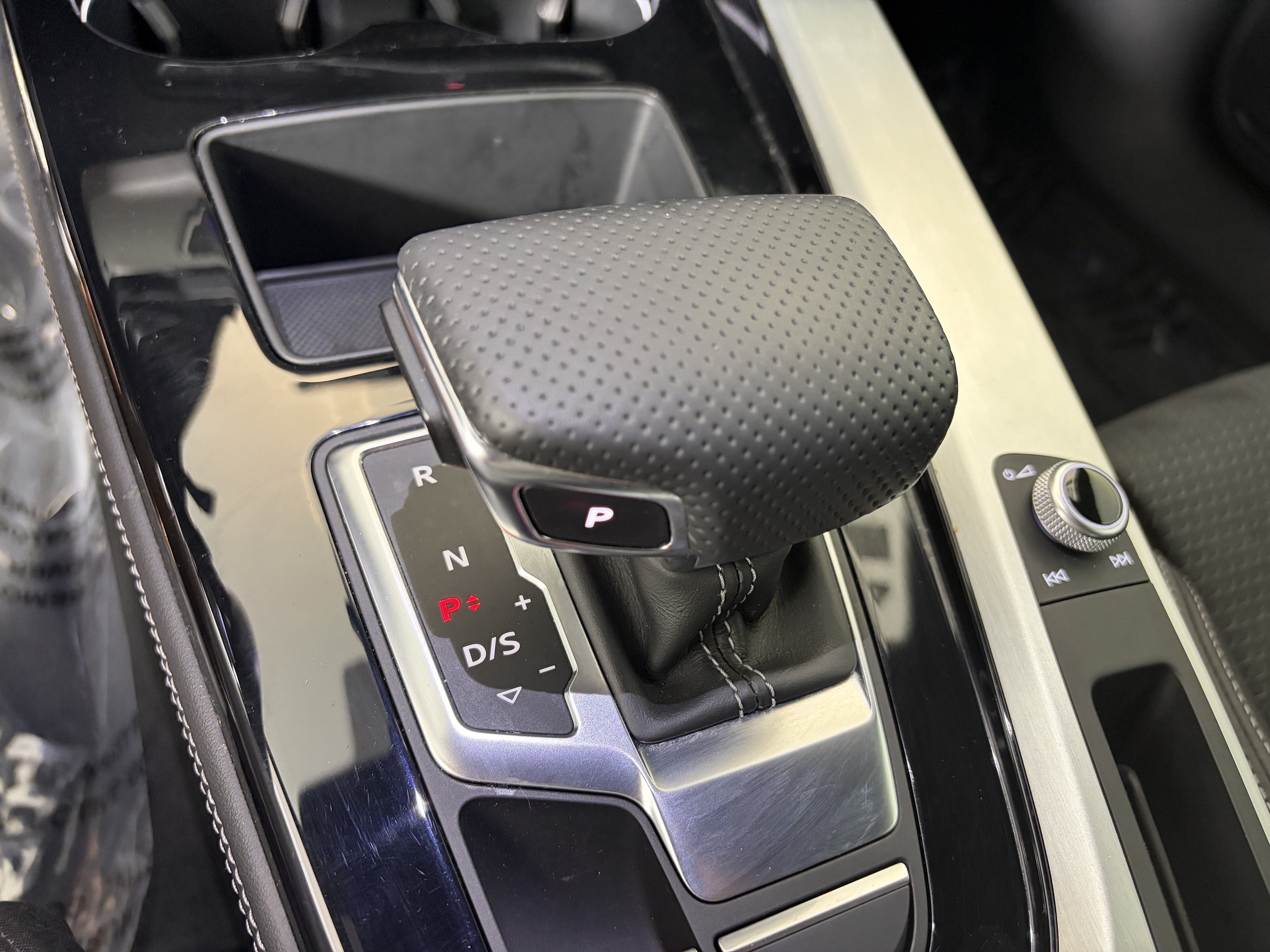 Certified 2022 Audi A5 2.0T Premium Plus w/ Premium Plus AWD/4WD image 28