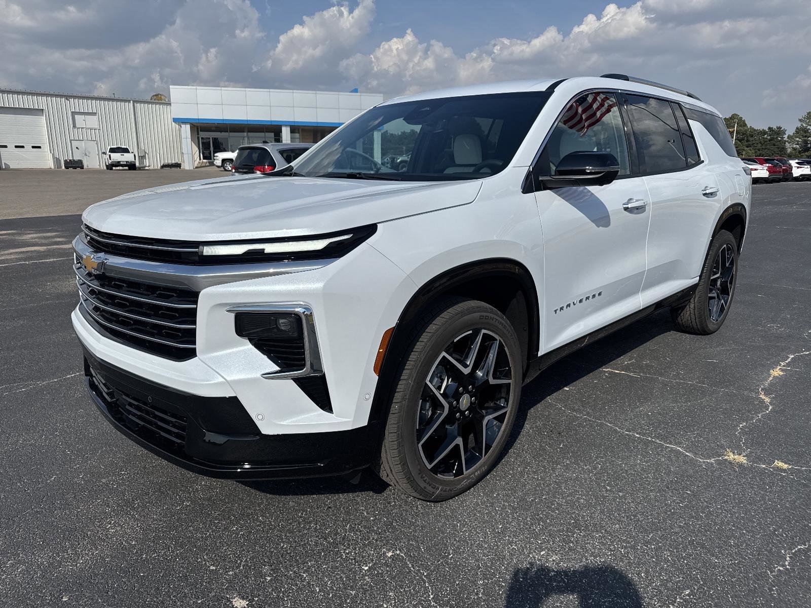 New 2026 Chevrolet Traverse High Country w/ LPO, Floor Liner Package