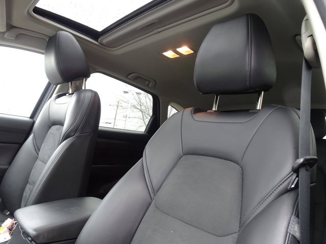 Used 2020 MAZDA CX-5 Touring image 10