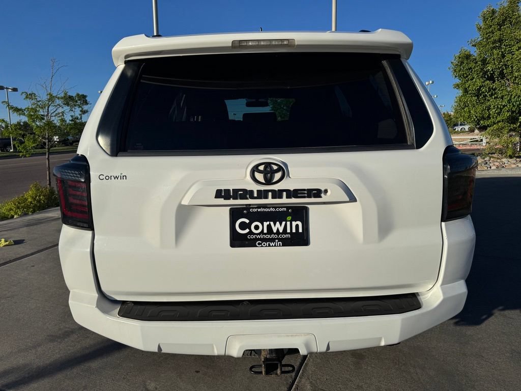Used 2019 Toyota 4Runner SR5 AWD/4WD image 6