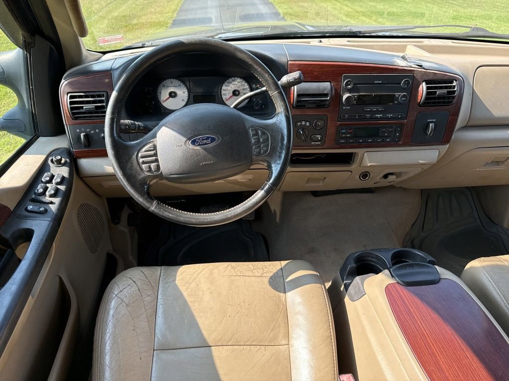 Used 2006 Ford F350 Lariat image 3