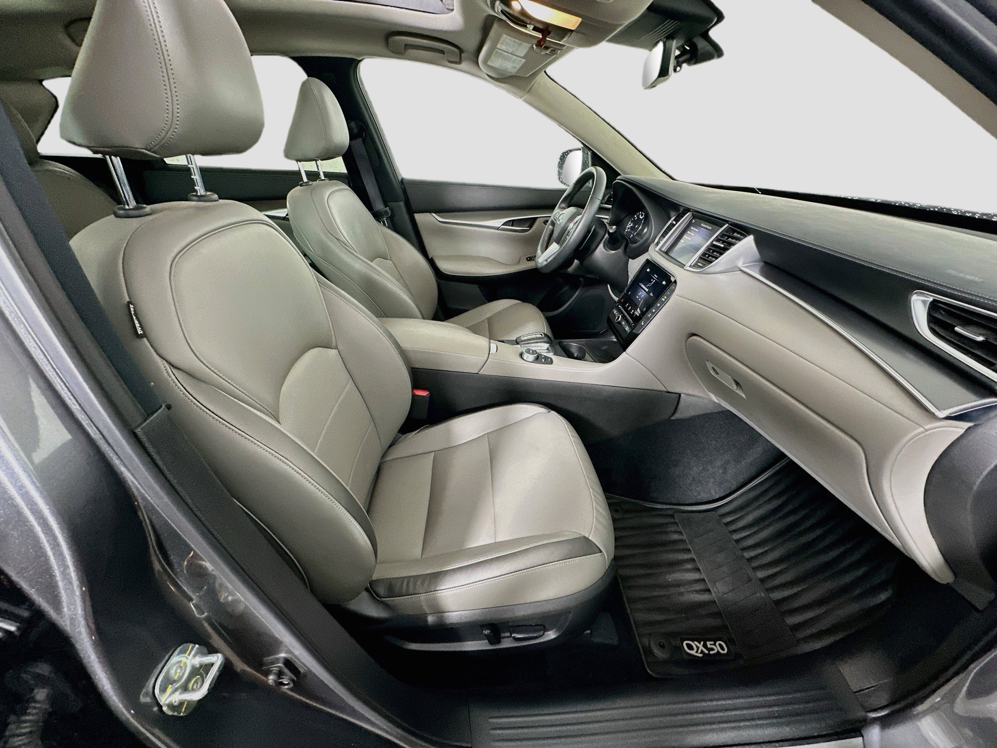 Used 2023 INFINITI QX50 Luxe w/ Accent Package AWD/4WD image 33
