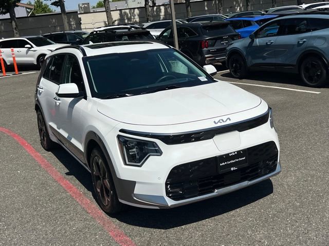 Certified 2023 Kia Niro Wave w/ Wave Preserve Package FWD image 5