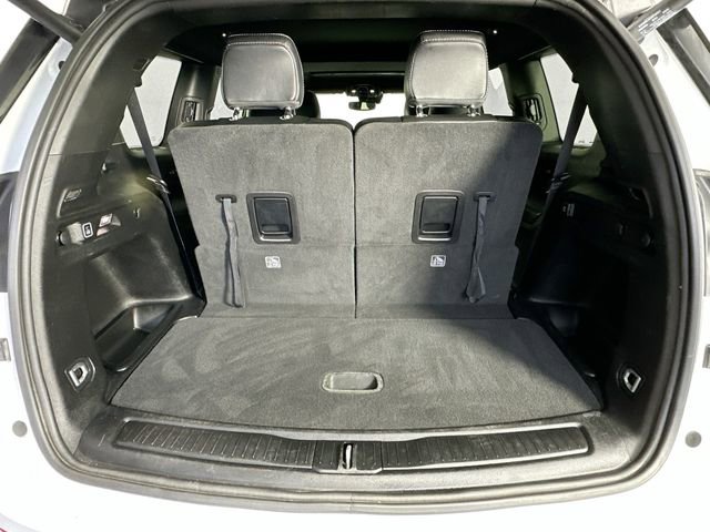 Used 2023 Jeep Grand Cherokee L Laredo image 32