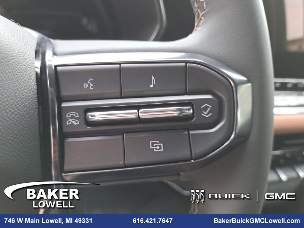 New 2025 GMC Canyon AT4 w/ Nightfall Edition image 17