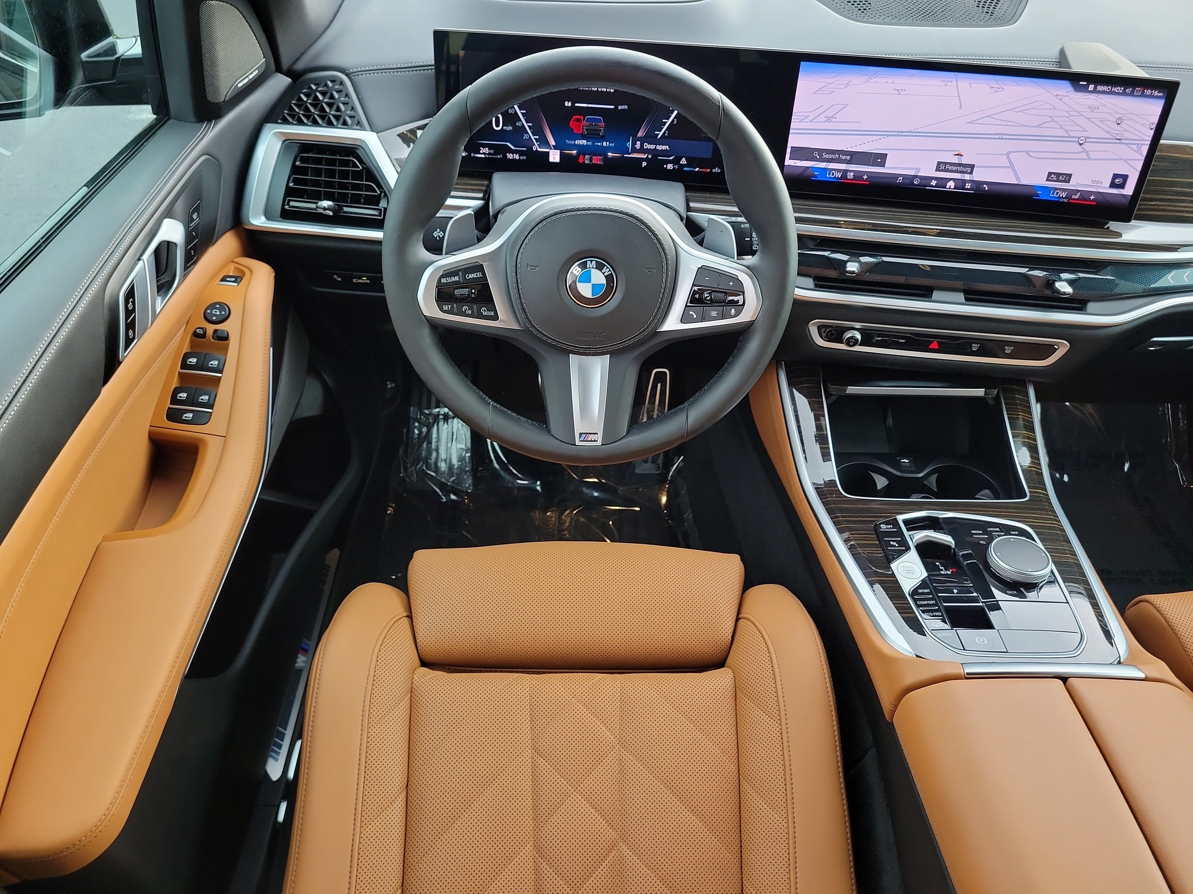 Used 2025 BMW X5 xDrive40i w/ M Sport Package AWD/4WD image 15