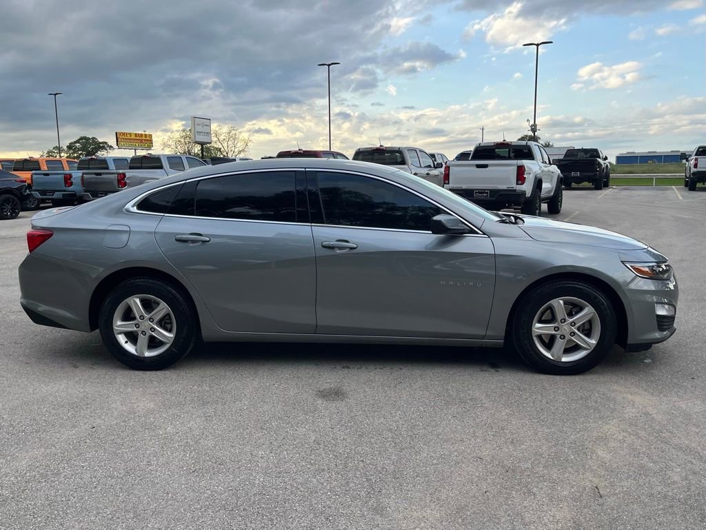 Used 2024 Chevrolet Malibu LS FWD image 4