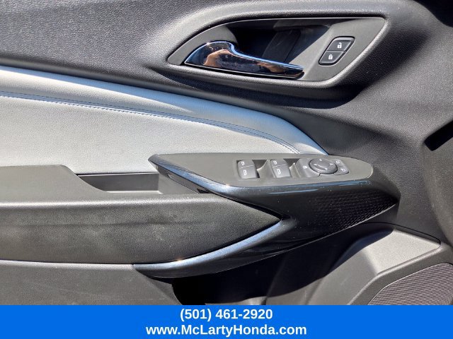 Used 2025 Chevrolet Trax LT FWD image 31