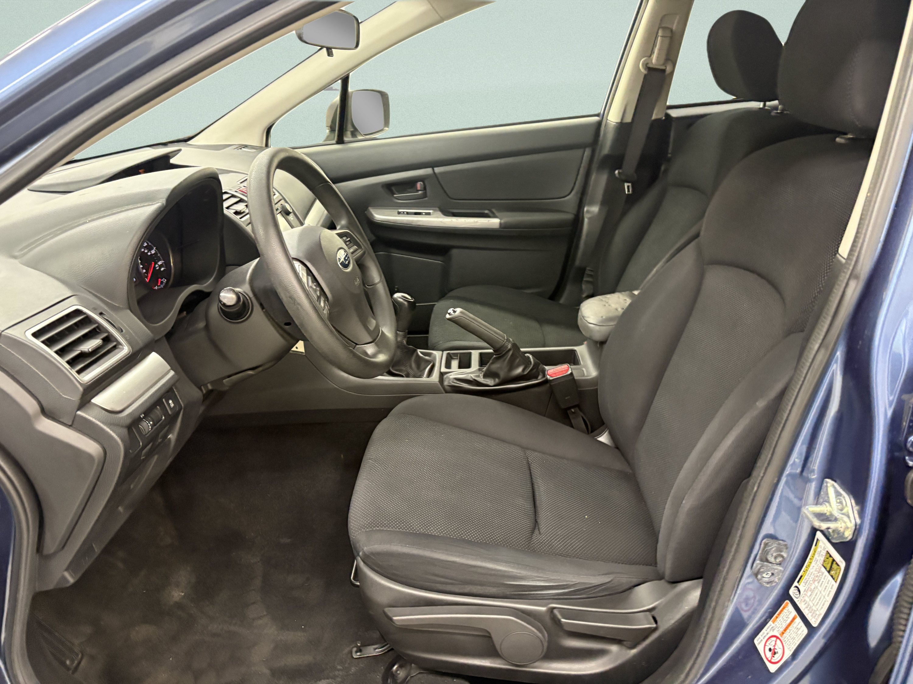 Used 2015 Subaru Crosstrek 2.0i AWD/4WD image 9
