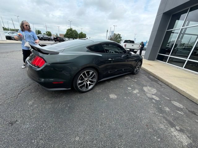 Used 2015 Ford Mustang Premium RWD image 8