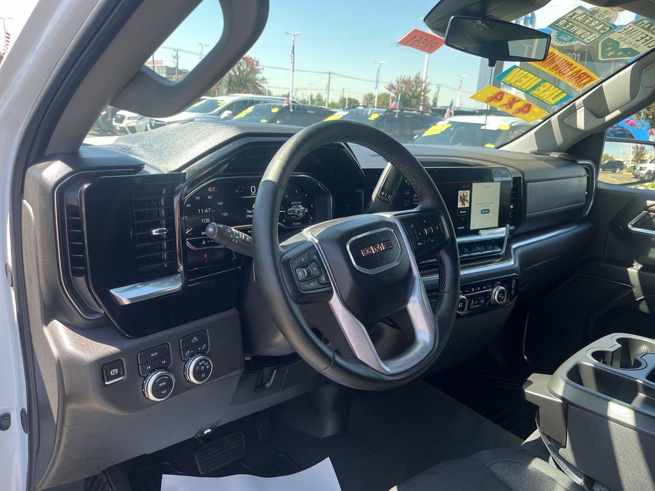 Used 2025 GMC Sierra 1500 Elevation AWD/4WD image 9