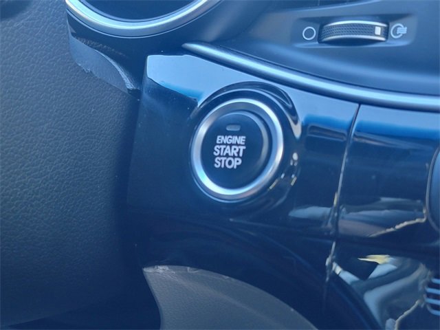 Used 2015 Kia Optima EX image 29