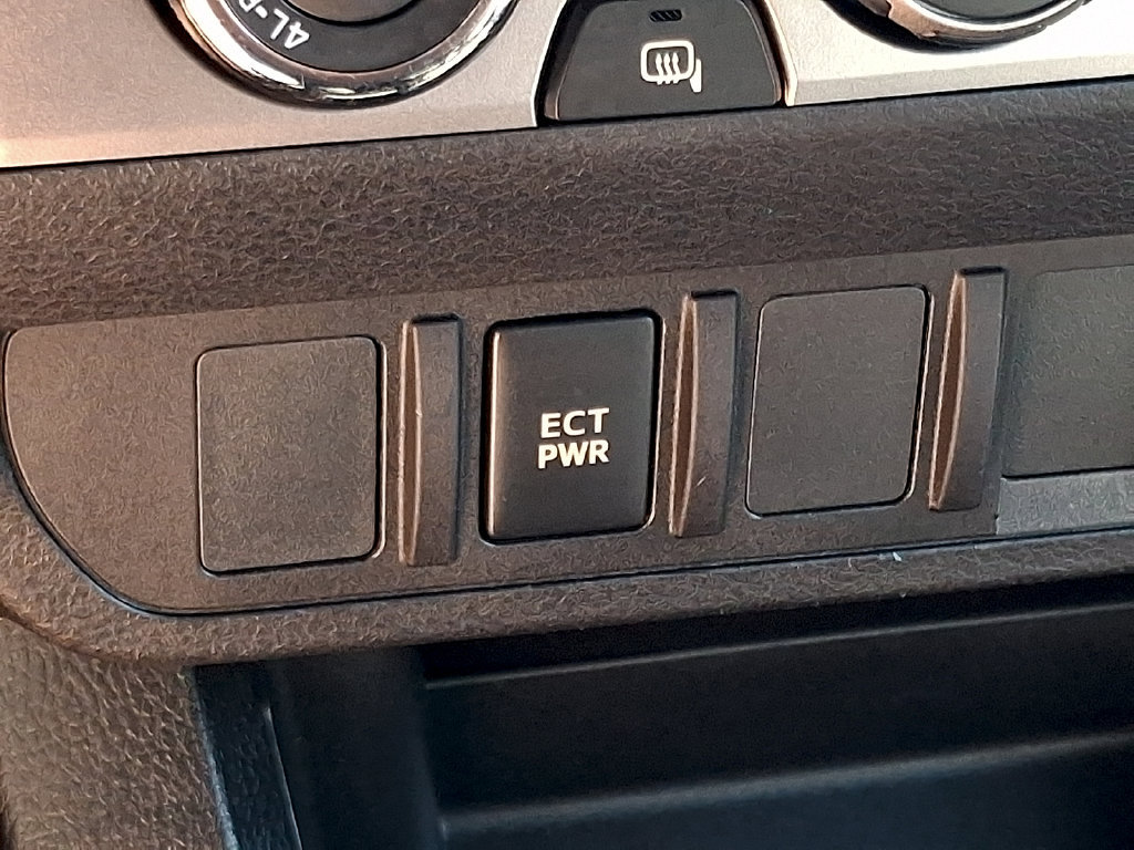 Used 2020 Toyota Tacoma SR AWD/4WD image 24