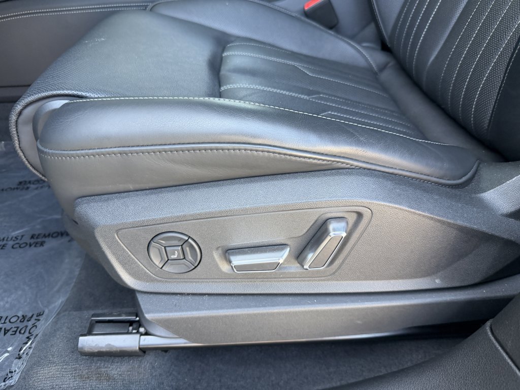 Used 2024 Audi Q8 e-tron Prestige w/ Prestige Package AWD/4WD image 36