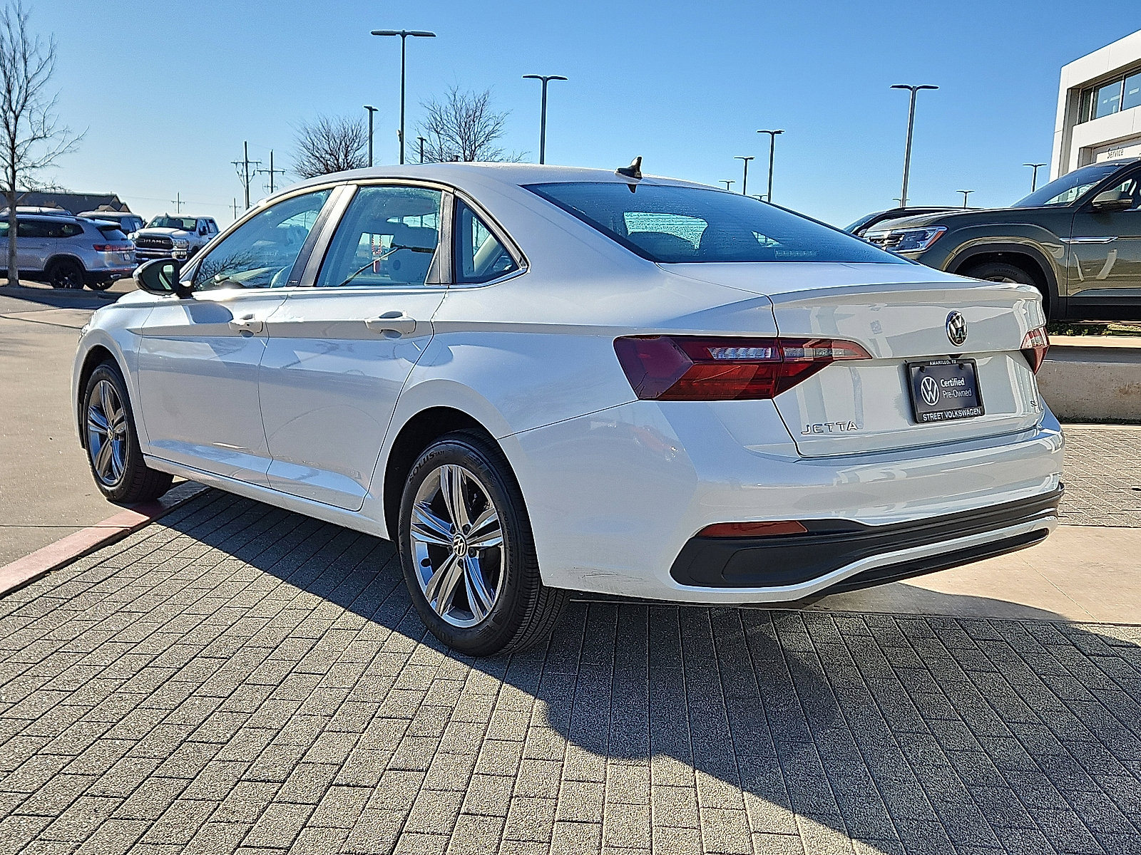 Certified 2024 Volkswagen Jetta SE image 2