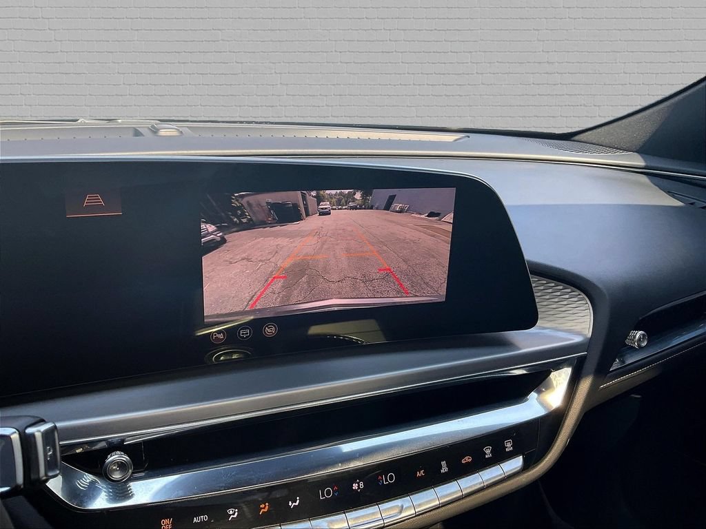 Used 2024 Cadillac Lyriq Tech RWD image 16