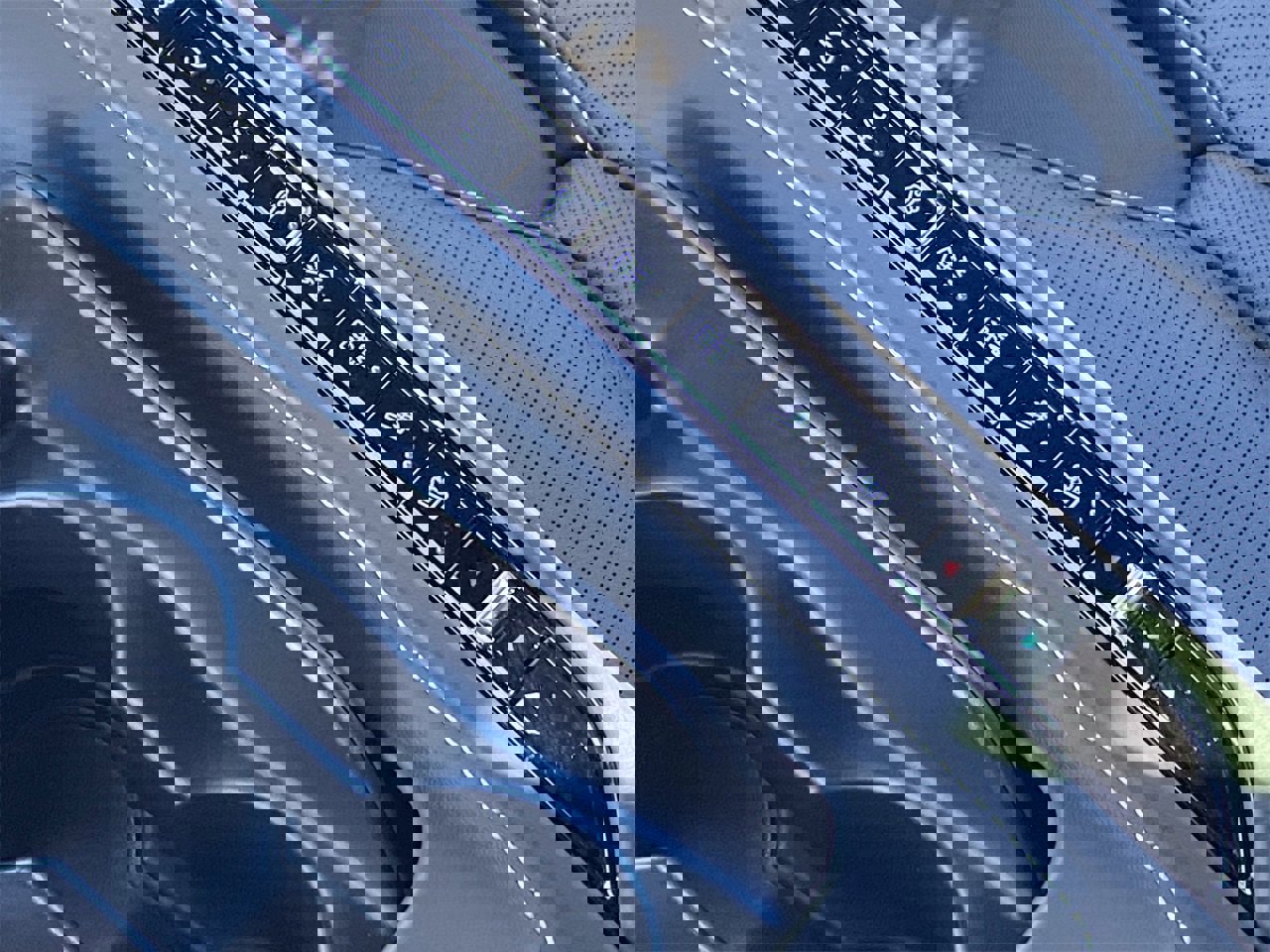 Used 2024 Chevrolet Corvette Stingray Premium Cpe w/ Z51 Performance Package image 29