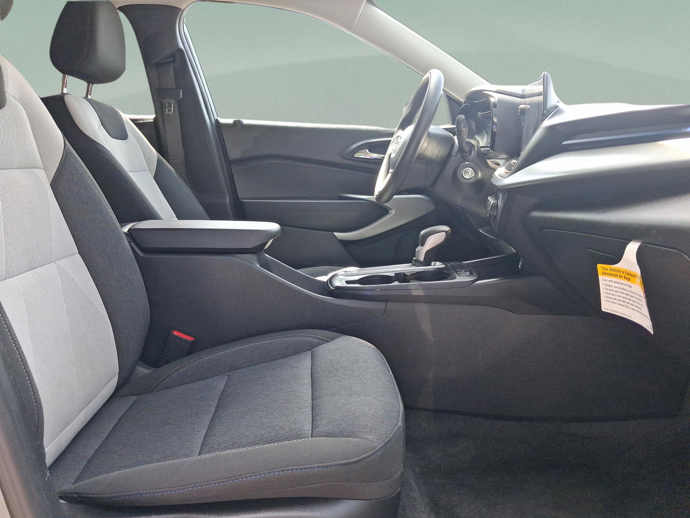 Used 2024 Chevrolet Trax LS w/ Driver Confidence Package FWD image 33