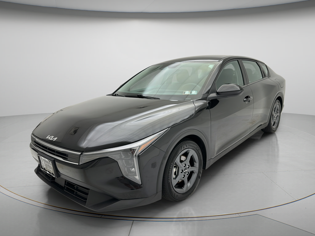 Used 2025 Kia K4 FWD image 3