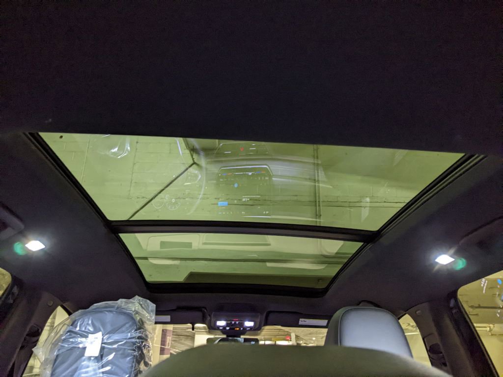 New 2026 Volkswagen Tiguan SE R-Line image 13