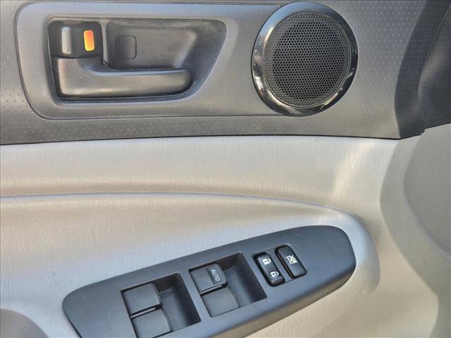 Used 2013 Toyota Tacoma PreRunner w/ Convenience Pkg image 9