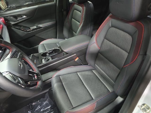 New 2026 Chevrolet Equinox RS w/ Convenience Package III FWD image 18