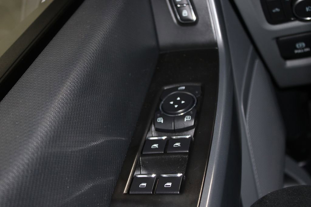 Used 2022 Ford F150 XLT image 40